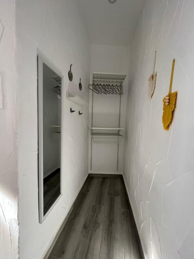 Apartamento La Lola - Patio Privado Jerez de la Frontera Esterno foto