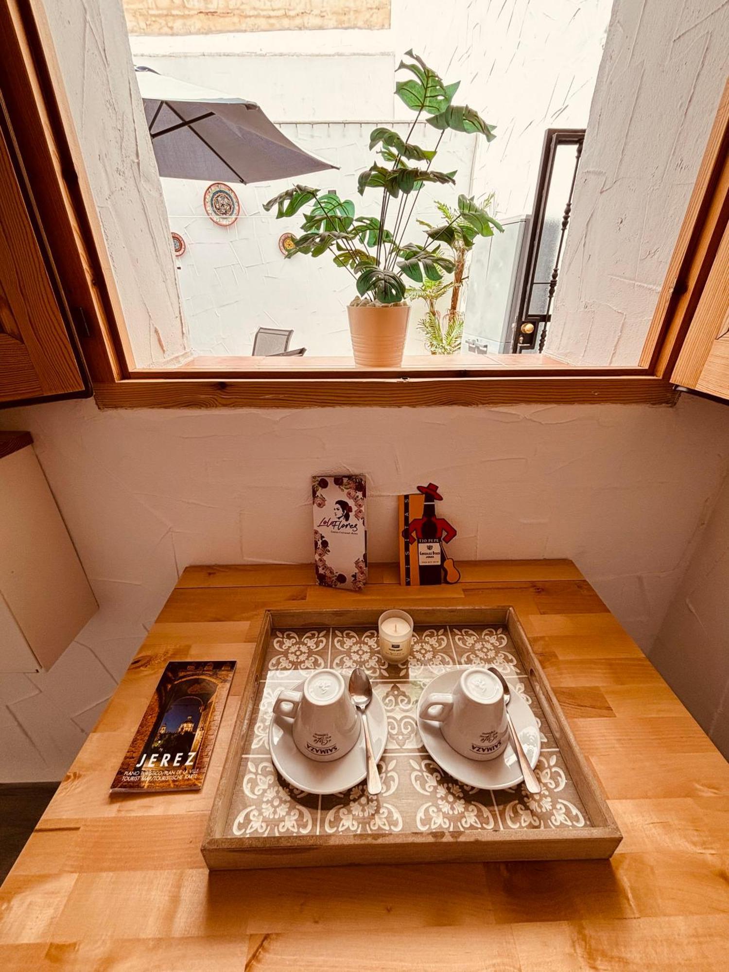 Apartamento La Lola - Patio Privado Jerez de la Frontera Esterno foto