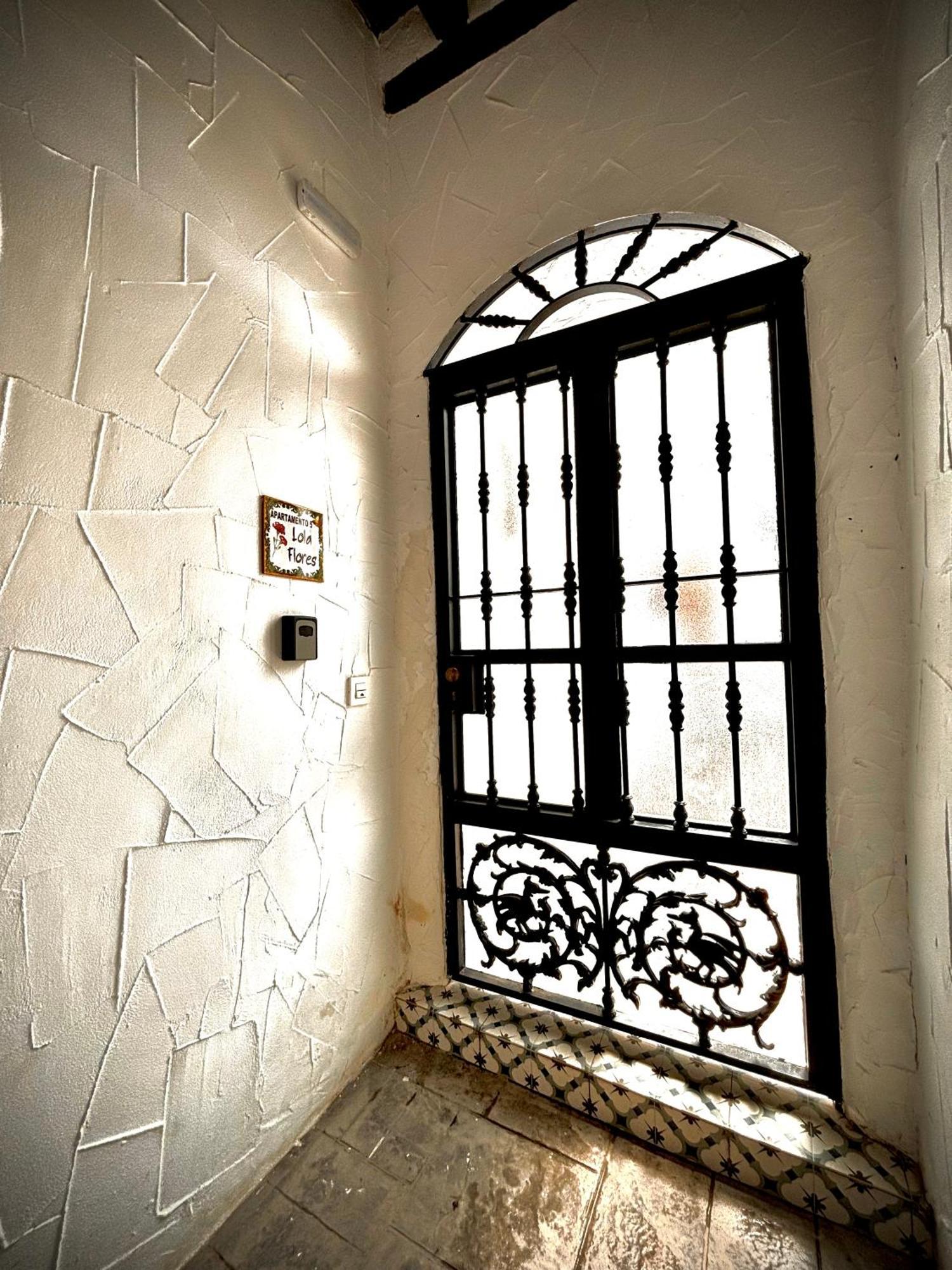 Apartamento La Lola - Patio Privado Jerez de la Frontera Esterno foto